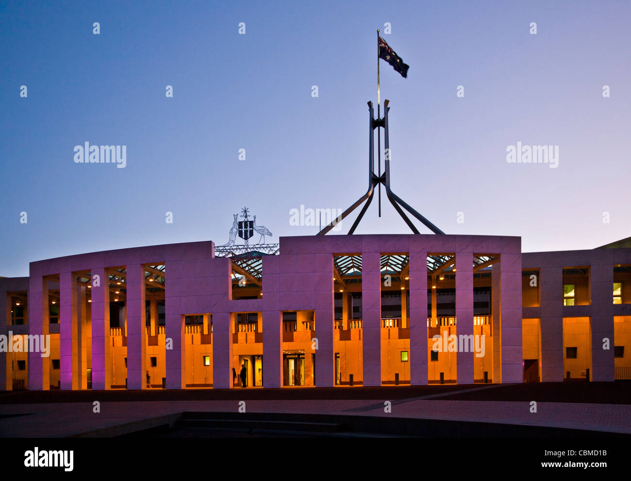 Australien, Australian Capital Territory, Canberra, Capital Hill Abend Ansicht des Parlaments der Commonwealth of Australia Stockfoto