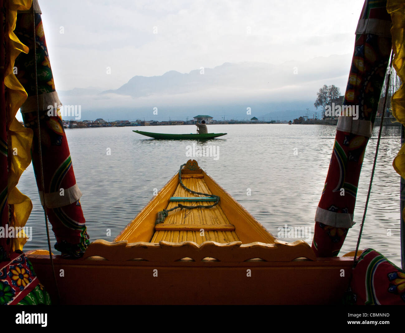 Land-Boot in Dal Lake Srinagar Stockfoto