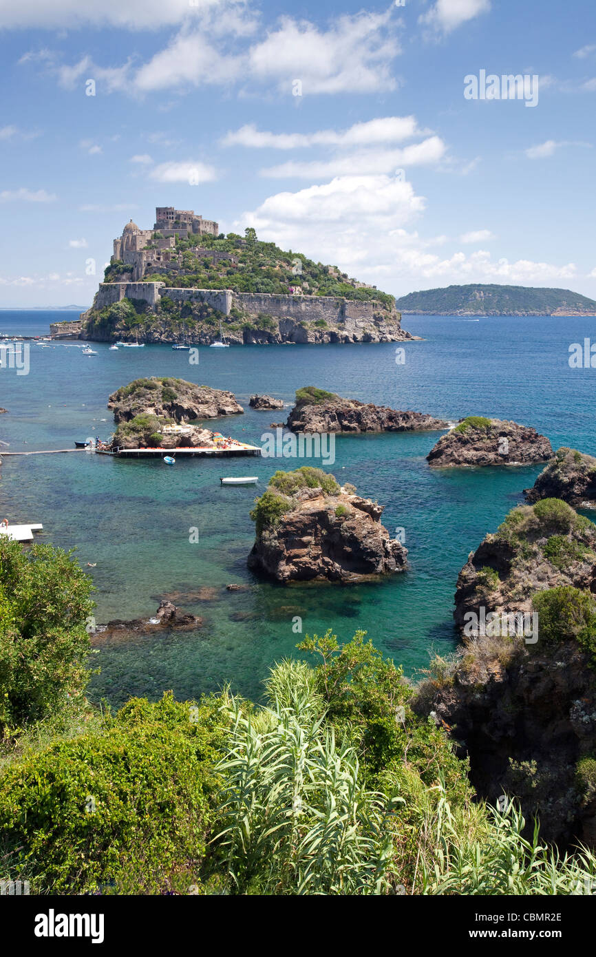 Panoramablick von Castello Aragonese, Ischia, Kampanien, Mittelmeer, Italien Stockfoto