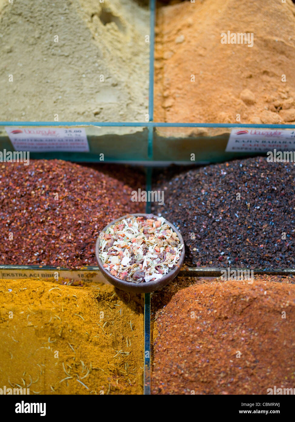 Gewürzmarkt in Fatih, Eminönü, Istanbul, Türkei Stockfoto