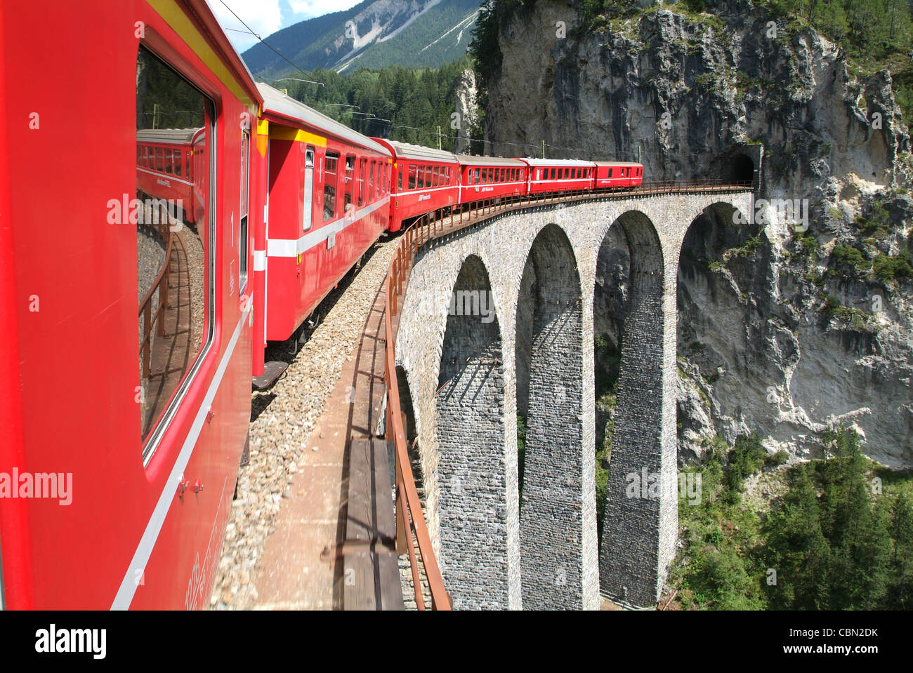 Bernina-Express Zug UNESCO Welterbe Stockfoto