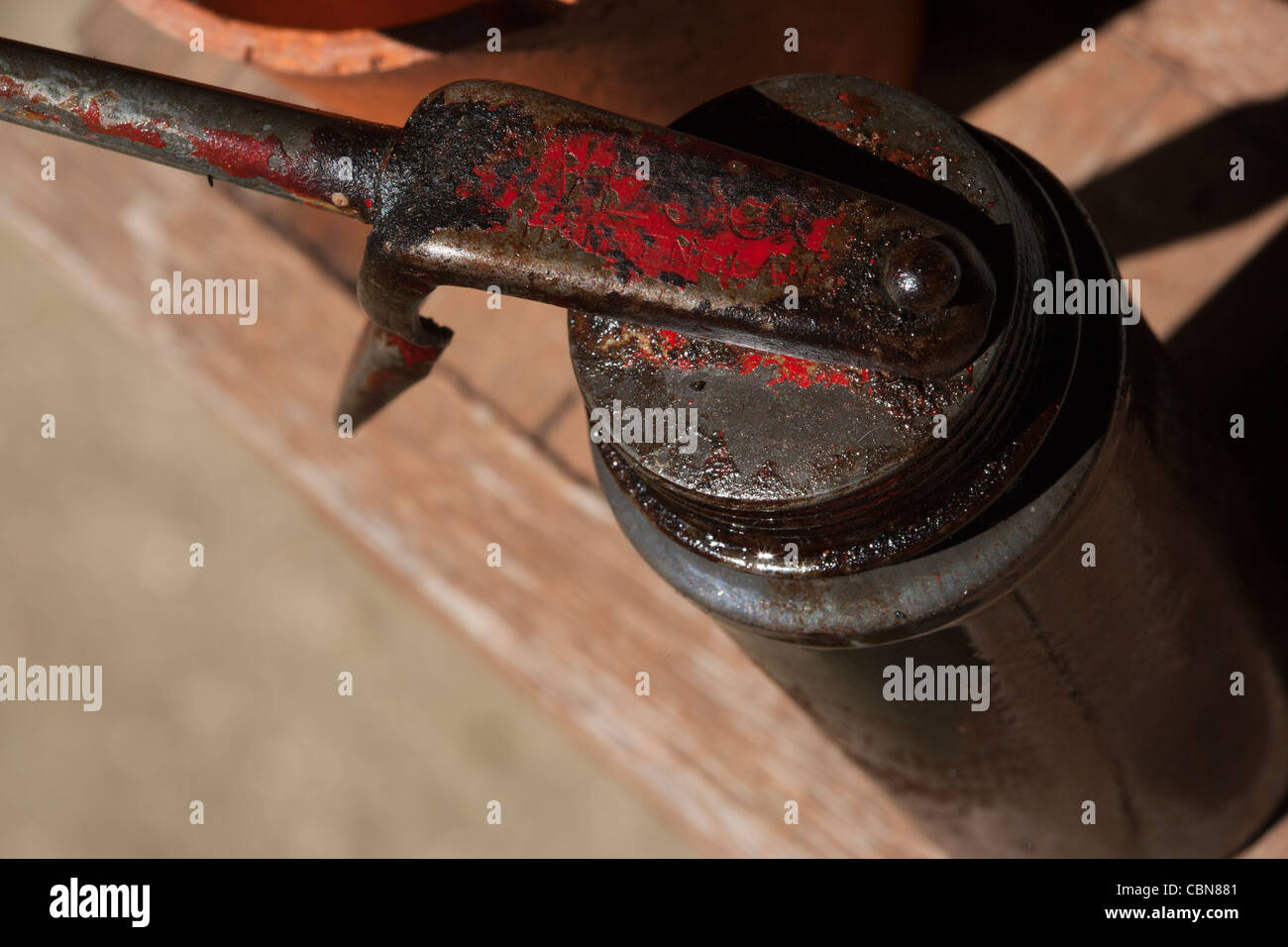 Ein altes Öl kann. Stockfoto