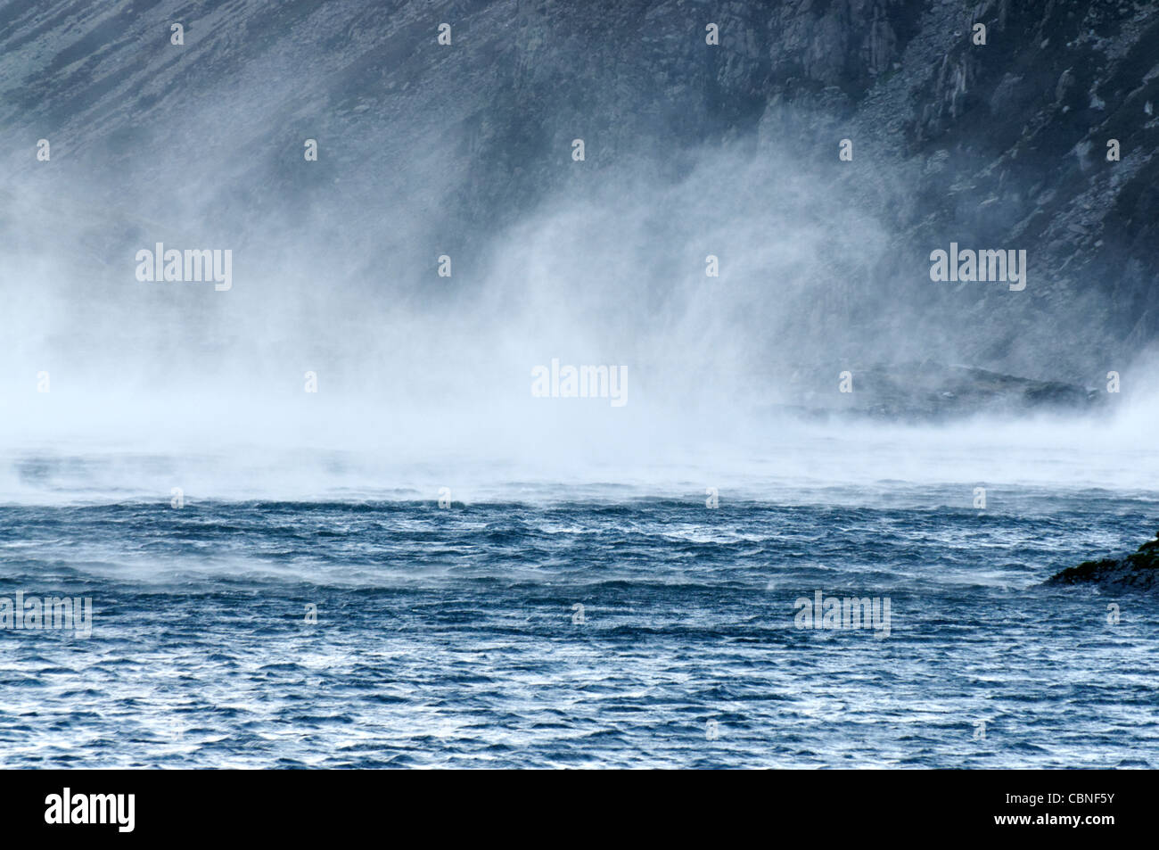 Wild und windigen Wetter in Cwm Idwal Snowdonia Stockfoto