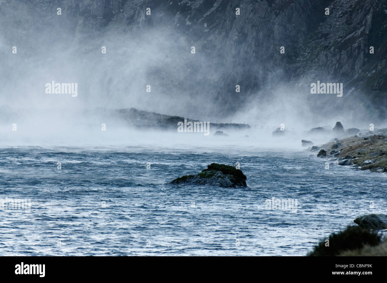 Wild und windigen Wetter in Cwm Idwal Snowdonia Stockfoto