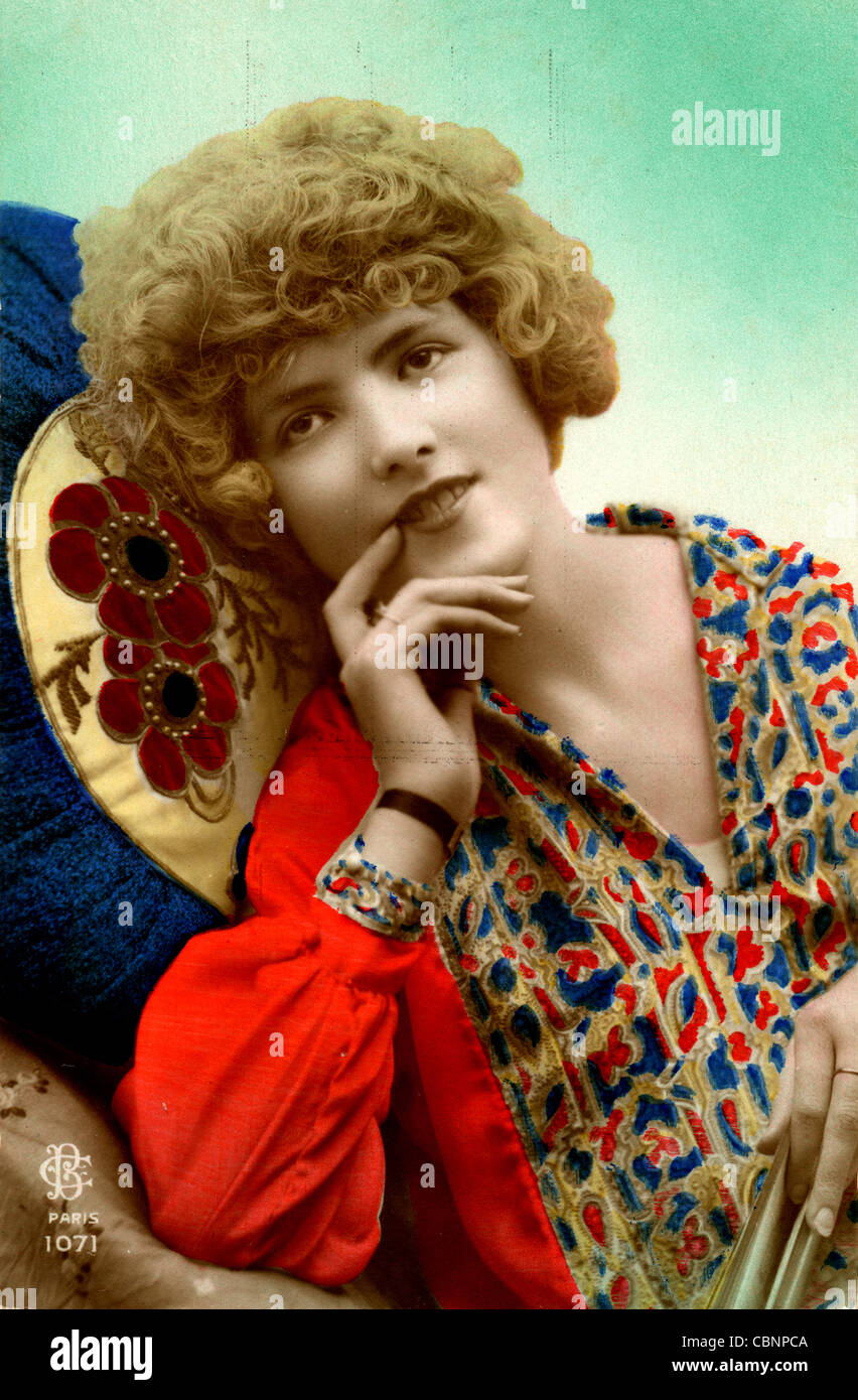 Verträumte Jazz Age Beauty Stockfoto