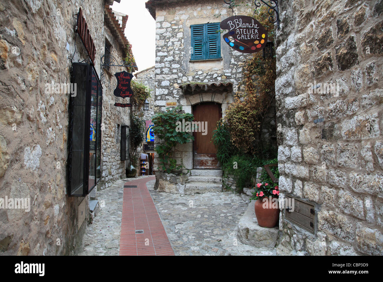 Eze, mittelalterliches Dorf, Alpes Maritimes, Provence, Cote d ' Azur, Côte d ' Azur, Frankreich, Mittelmeer, Europa Stockfoto