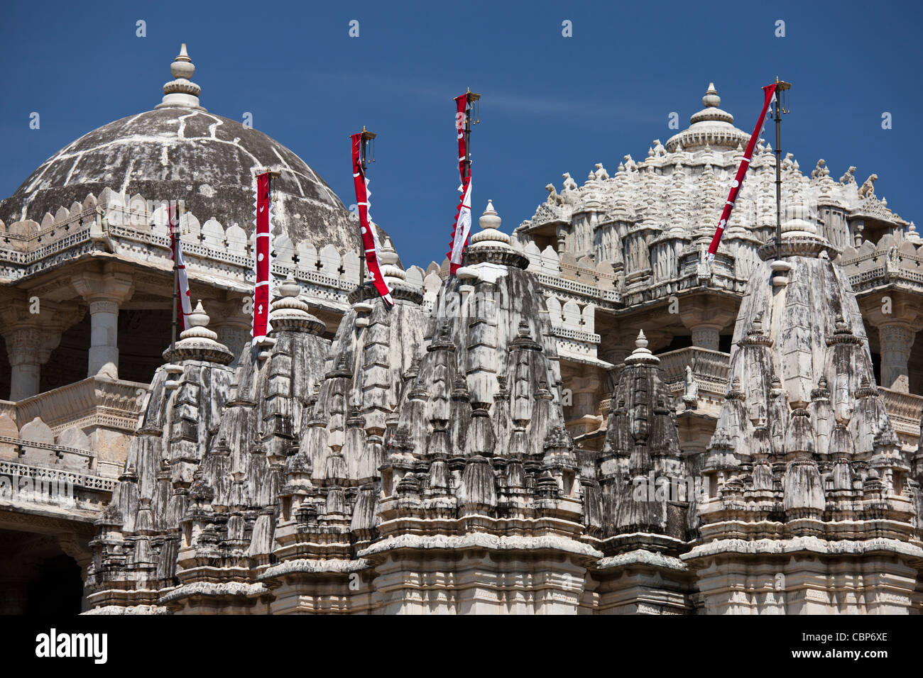 Ranakpur Jain-Tempel in Gegenden Garcias in Pali Bezirk von Rajasthan, Westindien Stockfoto