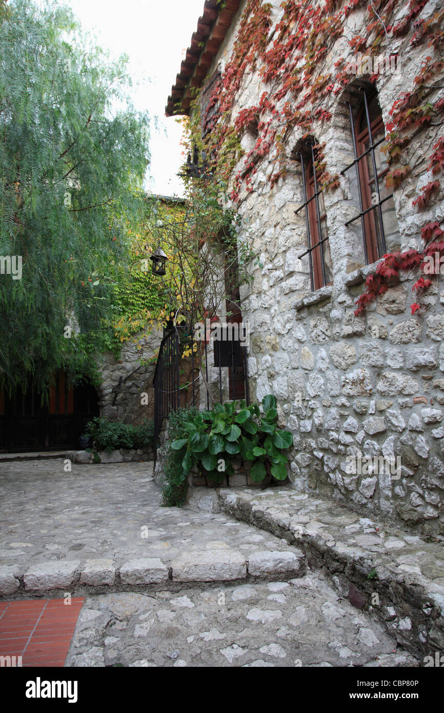 Eze, mittelalterliches Dorf, Alpes Maritimes, Provence, Cote d ' Azur, Côte d ' Azur, Frankreich, Mittelmeer, Europa Stockfoto