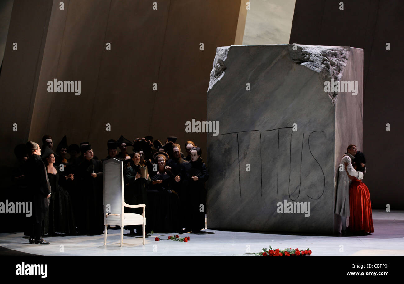 LA CLEMENCIA DI TITO von Willy DECKER, LA CLEMENCIA DI TITO von Willy