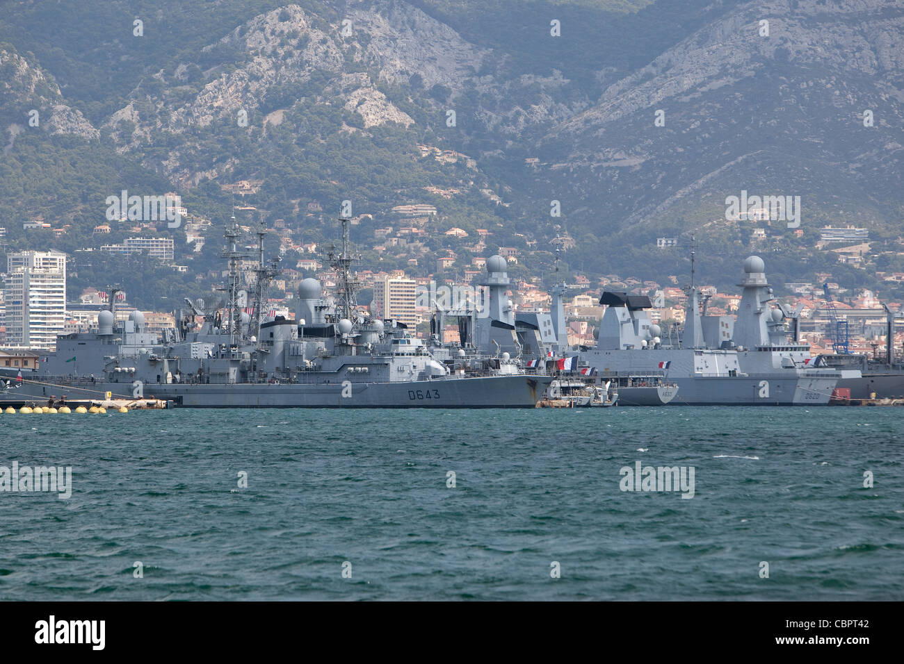 Franzosische Marine Kriegsschiffe Bei Der Franzosischen Marine Base Toulon Frankreich Stockfotografie Alamy