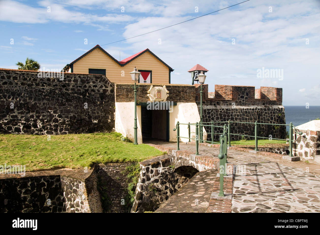 Hafen Fort Oranje Oranjestad Hofeinfahrt mit Wassergraben Sint Eustatius Insel in der Karibik Niederlande Stockfoto