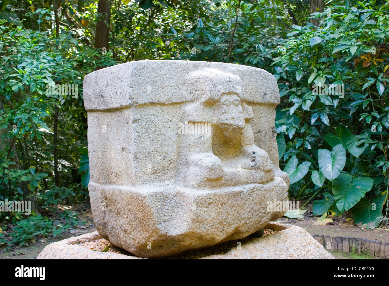Olmekische Skulptur vom La Venta Ruine Standort angezeigt am Parque Museo De La Venta, Villahermosa, Tabasco, Mexiko Stockfoto