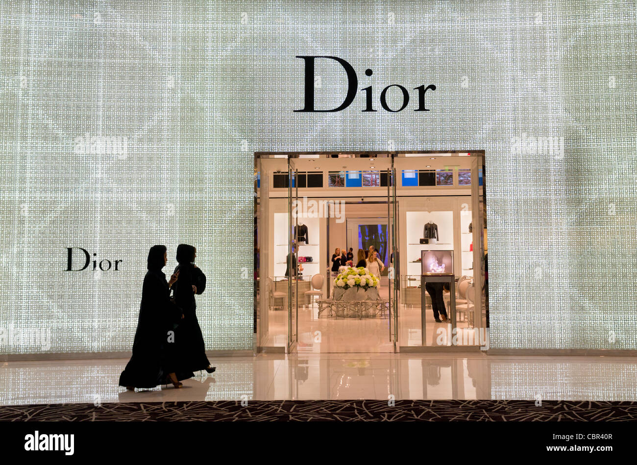 Dior speichern in der Dubai Mall in Dubai in Vereinigte Arabische Emirate  Stockfotografie - Alamy