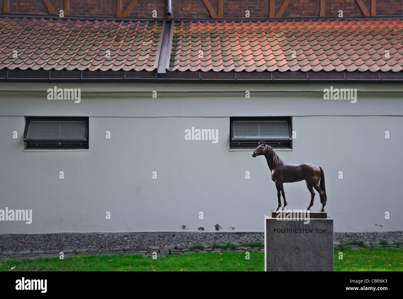 Oslo: Polizei Pferd statue Stockfoto