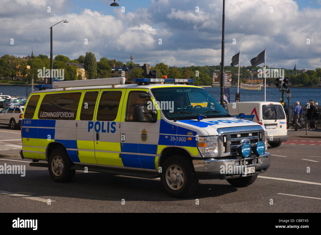 Polizeiauto entlang Skeppsbron Straße Stockholm Schweden Europa Stockfoto