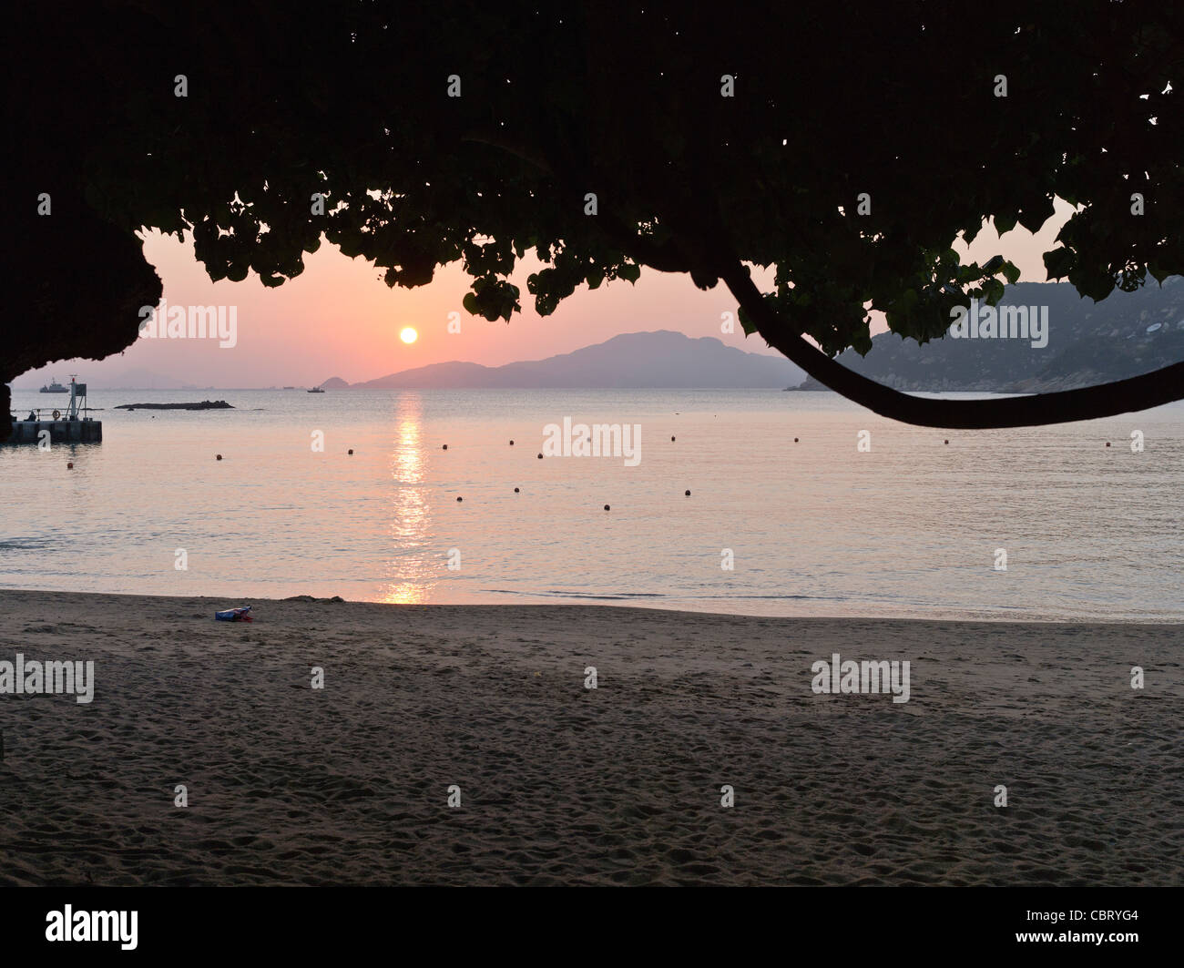 dh Repulse Bay Strand STANLEY BAY HONG KONG Sunset Beach über Südchinesische Meer Sonnenuntergang Stockfoto