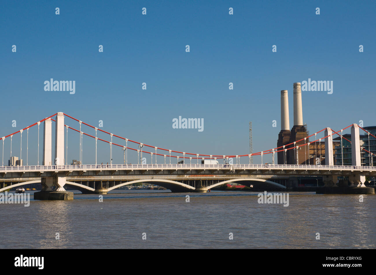 Chelsea Bridge und Battersea Kraftwerk West London England UK Europe Stockfoto