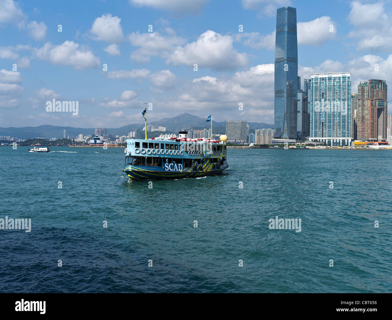 dh Northern Star Ferry VICTORIA HARBOUR HONG KONG Star Ferry Harbour Crossing and Tsim Sha Tsui Skyline victoria Stockfoto