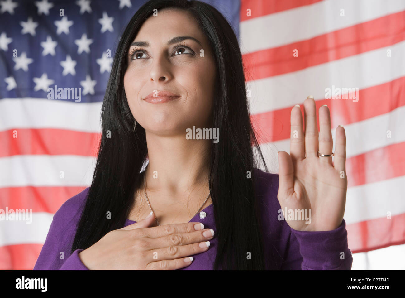 Türkin Treueeid schwören Stockfoto