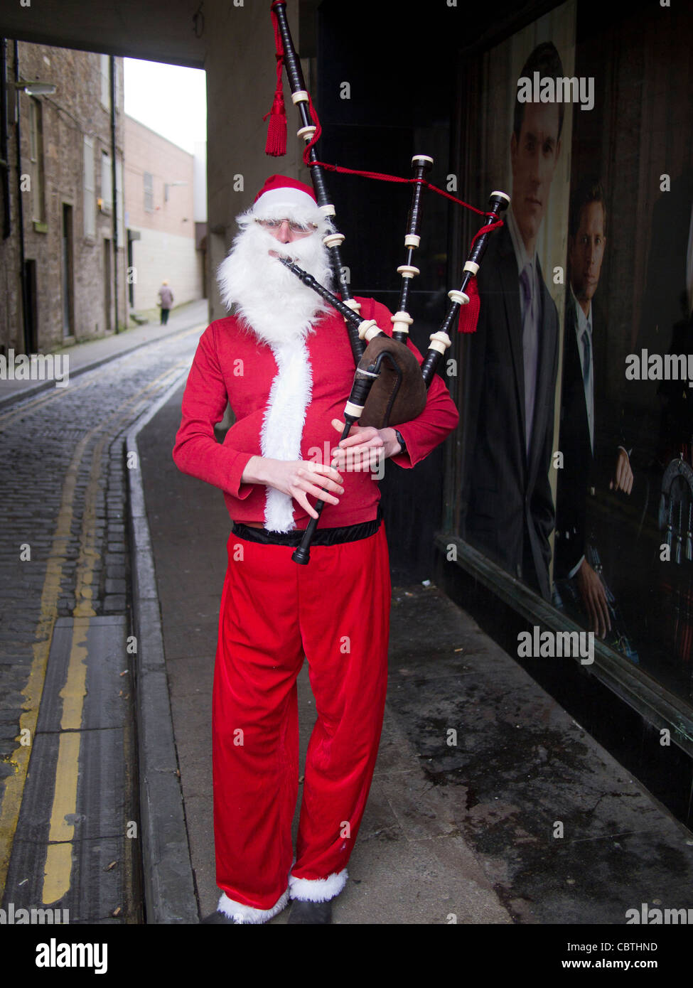 Weihnachtsmann mit Dudelsack, Dundee Stockfoto