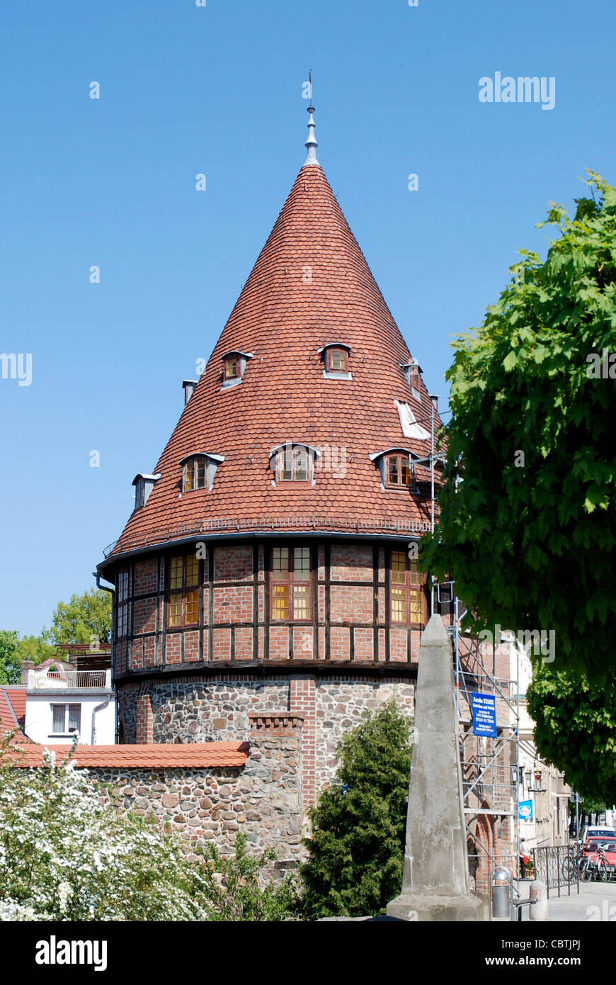 Museum der lokalen Geschichte der Treuenbrietzen in einer Rotunde im spätgotischen Stil. Stockfoto