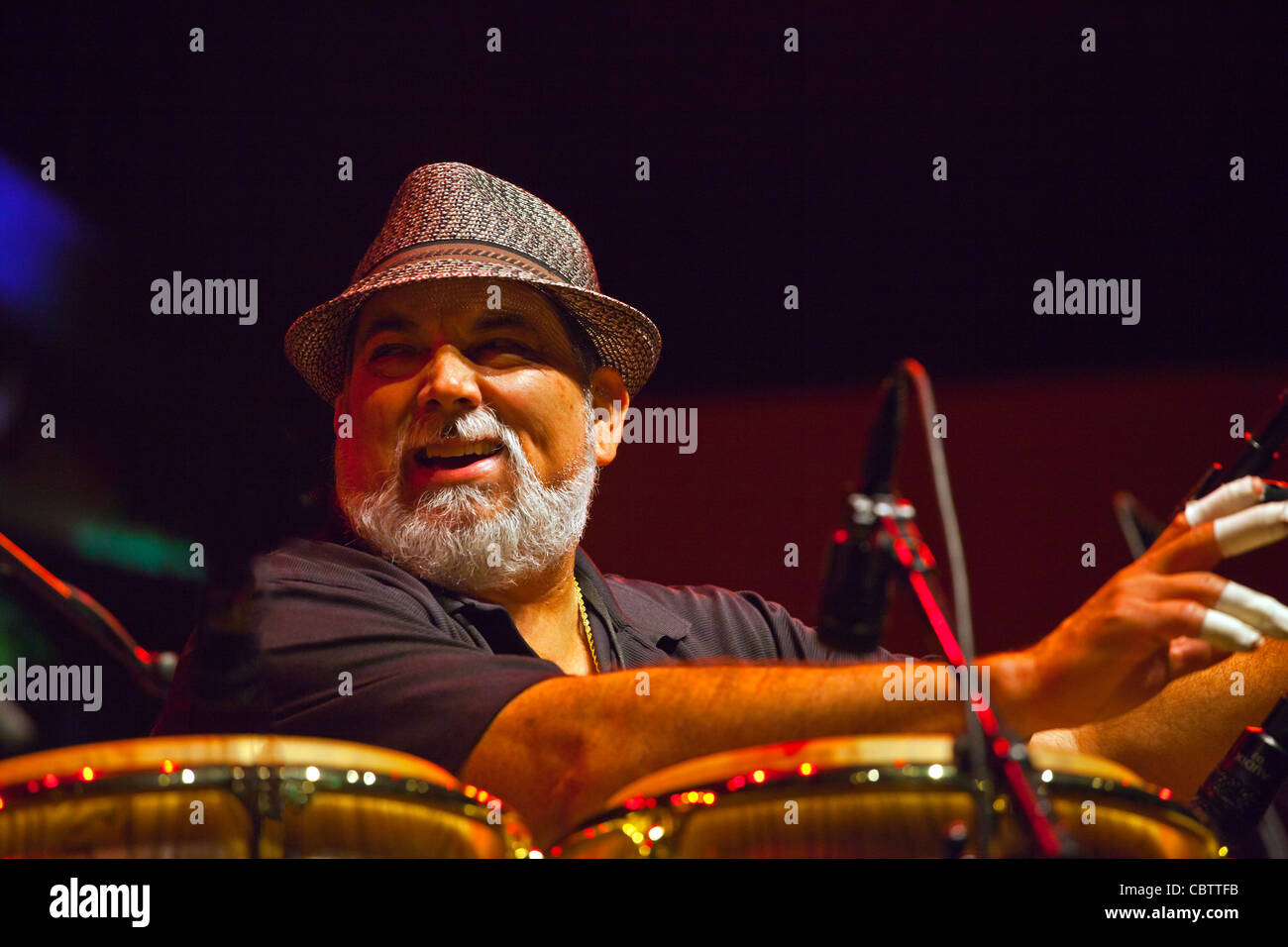PONCHO SANCHEZ und seine Latin Jazz Band treten auf der Jimmy Lyons Bühne auf - 54. MONTEREY JAZZ FESTIVAL 2011 Stockfoto
