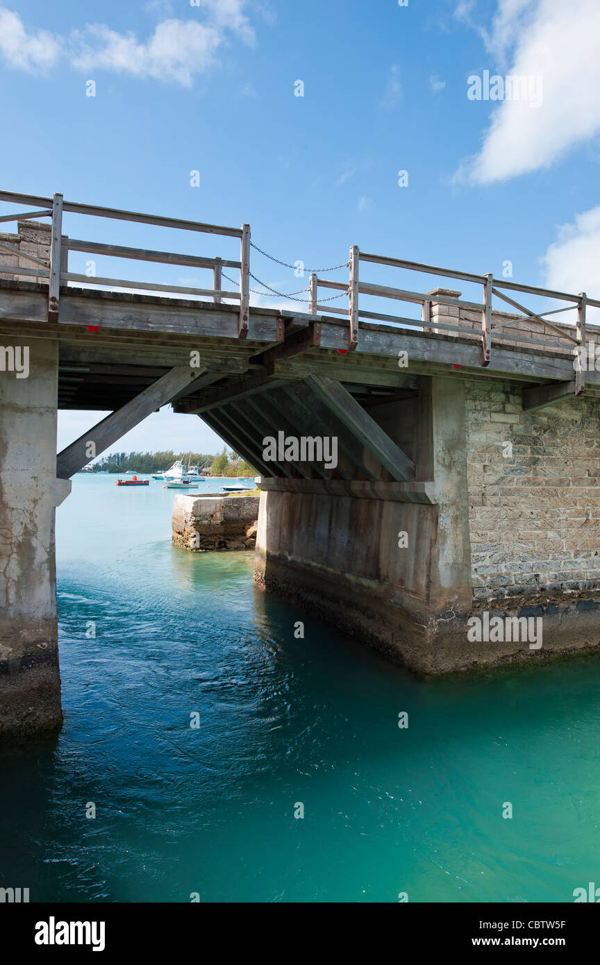 Somerset Bridge (die kleinste Zugbrücke der Welt), Somerset, Bermuda. Stockfoto