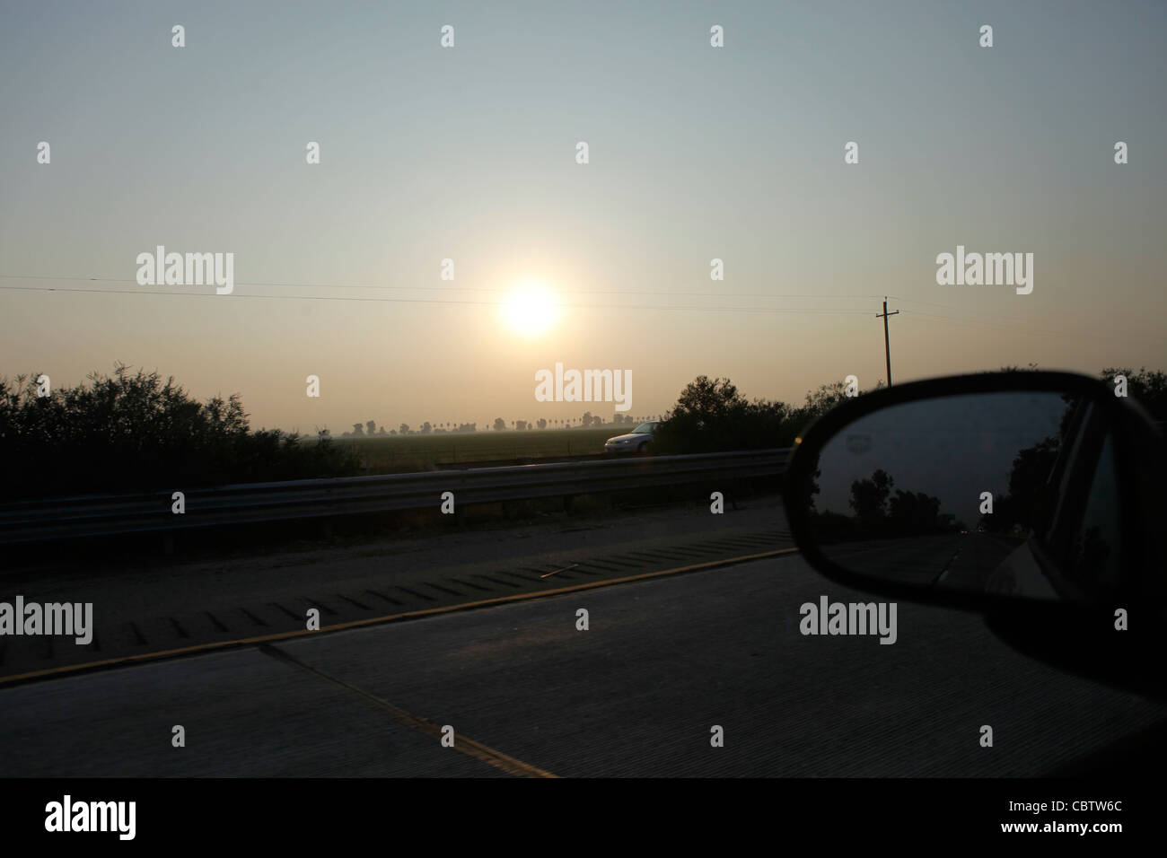 Morgen pendeln California Highway 99 Morgen Bakersfield Süd Central Valley in Kalifornien Stockfoto