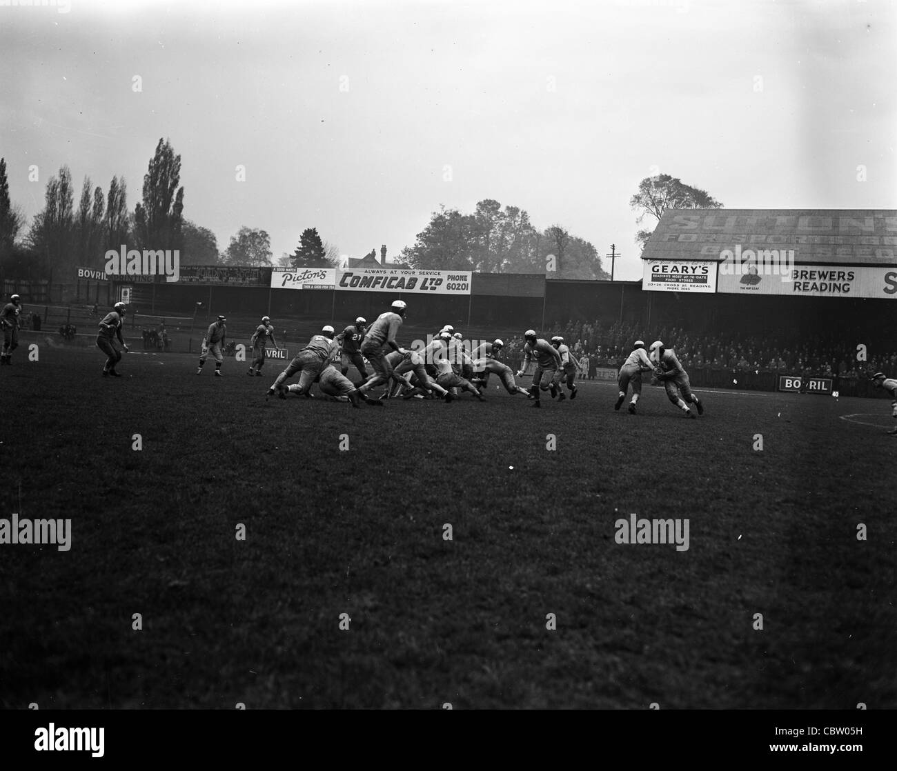 Fotos aus Europa und England während des zweiten Weltkrieges. Diese sind die persönliche Fotos von der US-Armee Fotograf. "Im Jahre 1942 trat er in die United States Army als einer der ersten Wehrpflichtigen von WW II. seine erste Ausbildung war im Camp Murphy, Jonathan dickenson State Park. während des Krieges, die er unter Frank Capra in den Paramount Studios in Astoria gearbeitet, Long Island, die militärische Ausbildung Filme. Als offizieller Kriegsfotograf in der Fernmeldetruppe, er ein Jahr in England, wo er in verschiedenen Missionen mit der achten Abteilung Luftwaffe und die RAF flog verbracht. Stockfoto