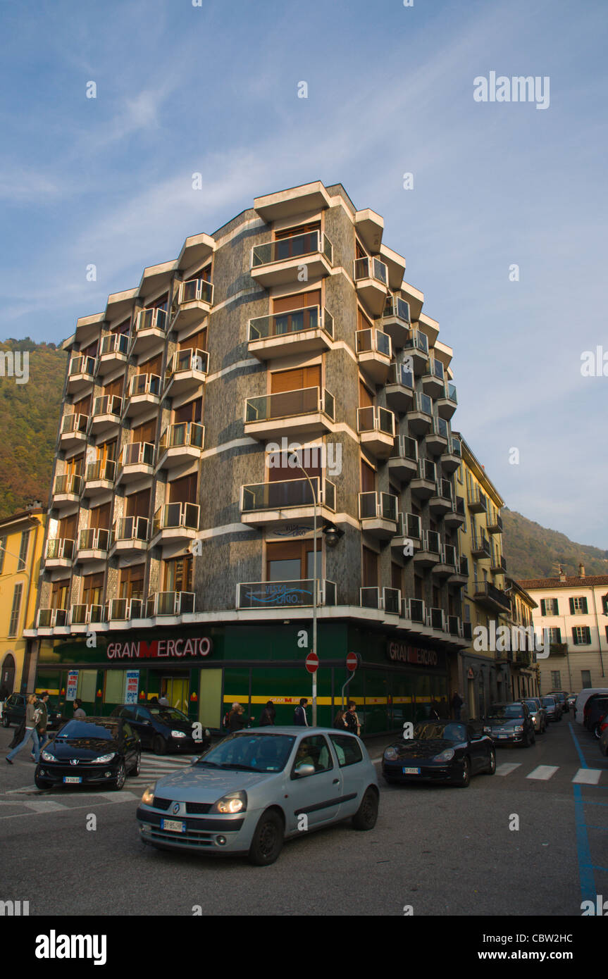 Feierabendverkehr am Piazza Amendola quadratische Como Stadt Region Lombardei Italien Europa Stockfoto