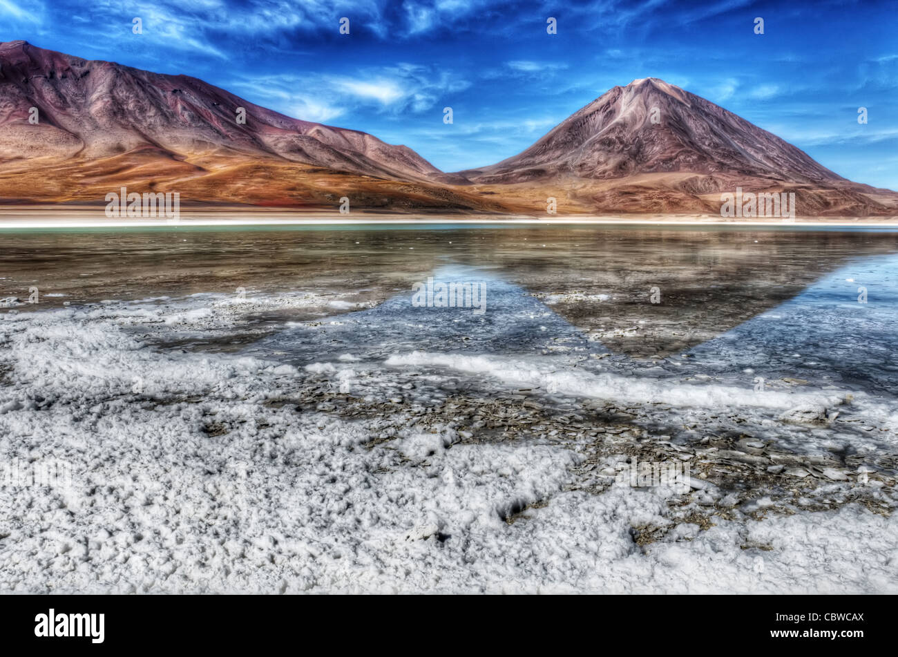 Laguna Verde und Vulkan Licancabur im Südwesten Boliviens Stockfoto
