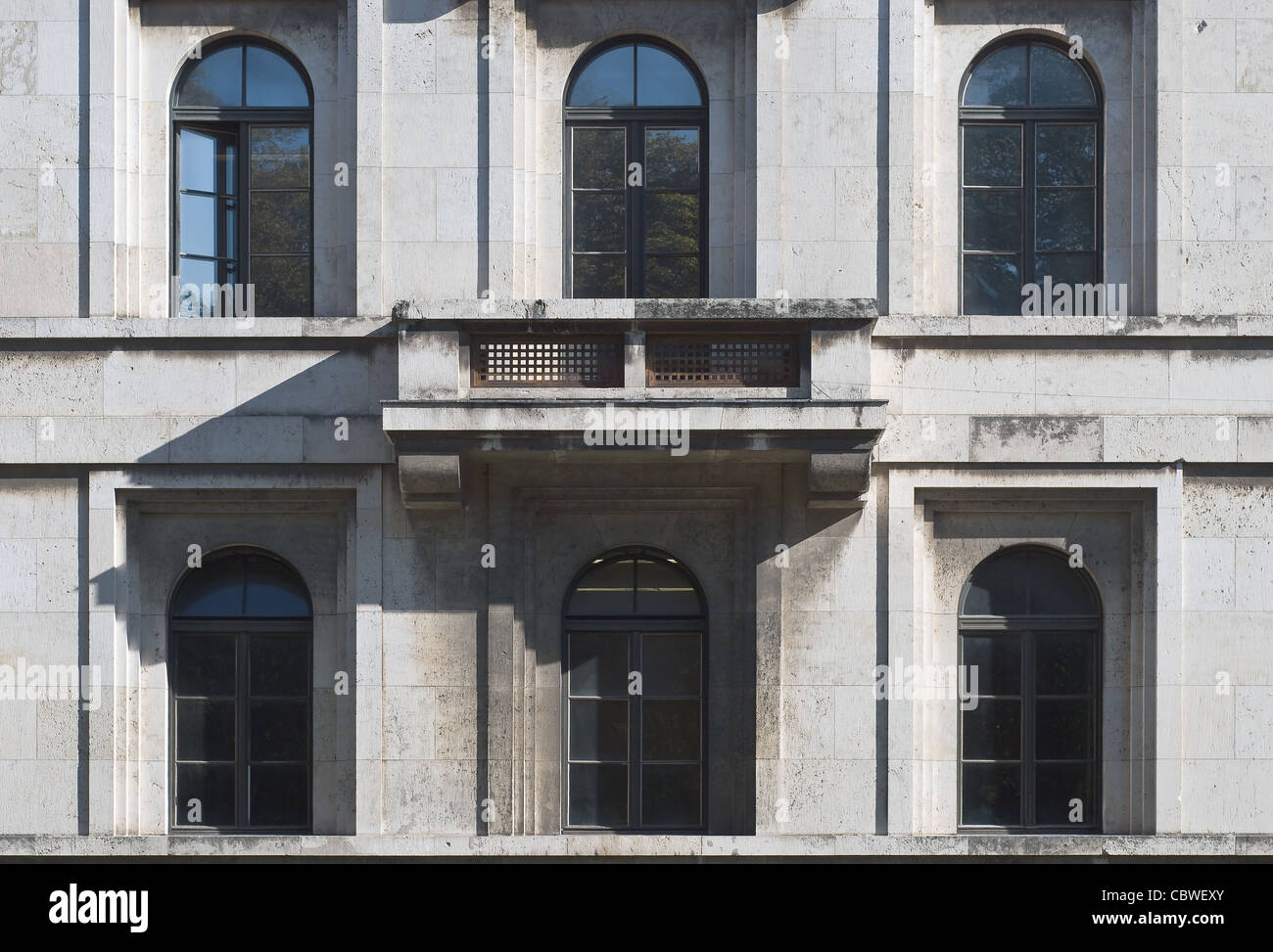 Hochschule für Musik und darstellende Kunst als Beispiel der NS-Architektur in München Stockfoto