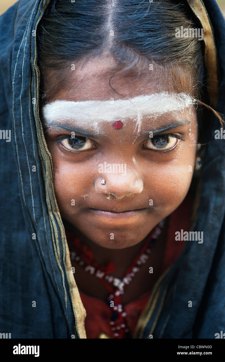 Armer Bettler indische Mädchen Stockfoto