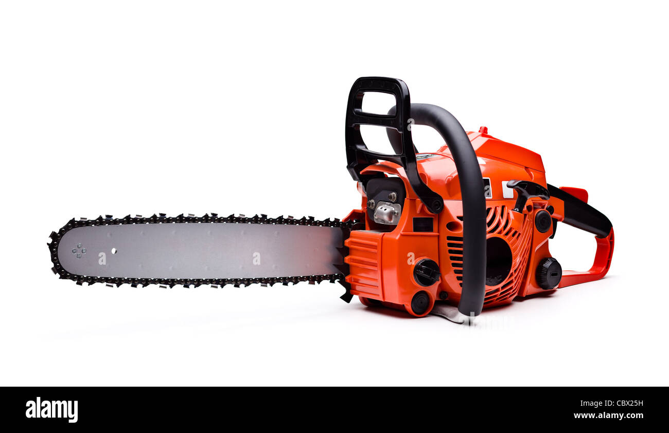 Neue rote Motorsäge isoliert auf weiss. Stockfoto