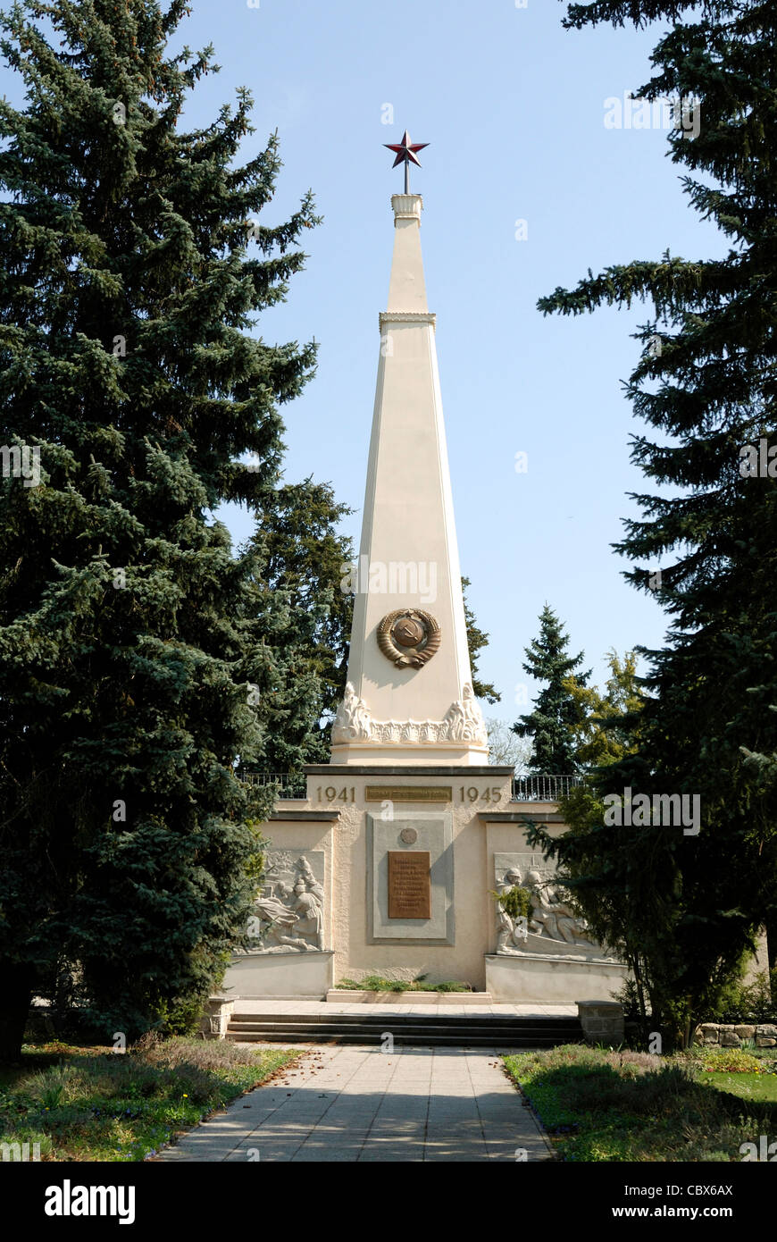 Sowjetischer Soldatenfriedhof in Baruth südlich von Berlin. Stockfoto