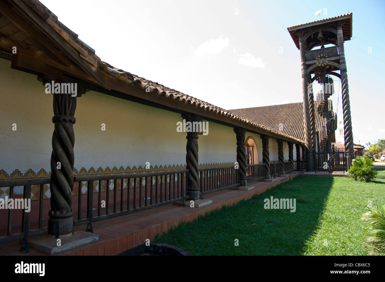 Bolivien. Koloniale Kirche Concepción (Chiquitania). Alte Kolonie Mission(1699). UNESCO-Weltkulturerbe. Stockfoto