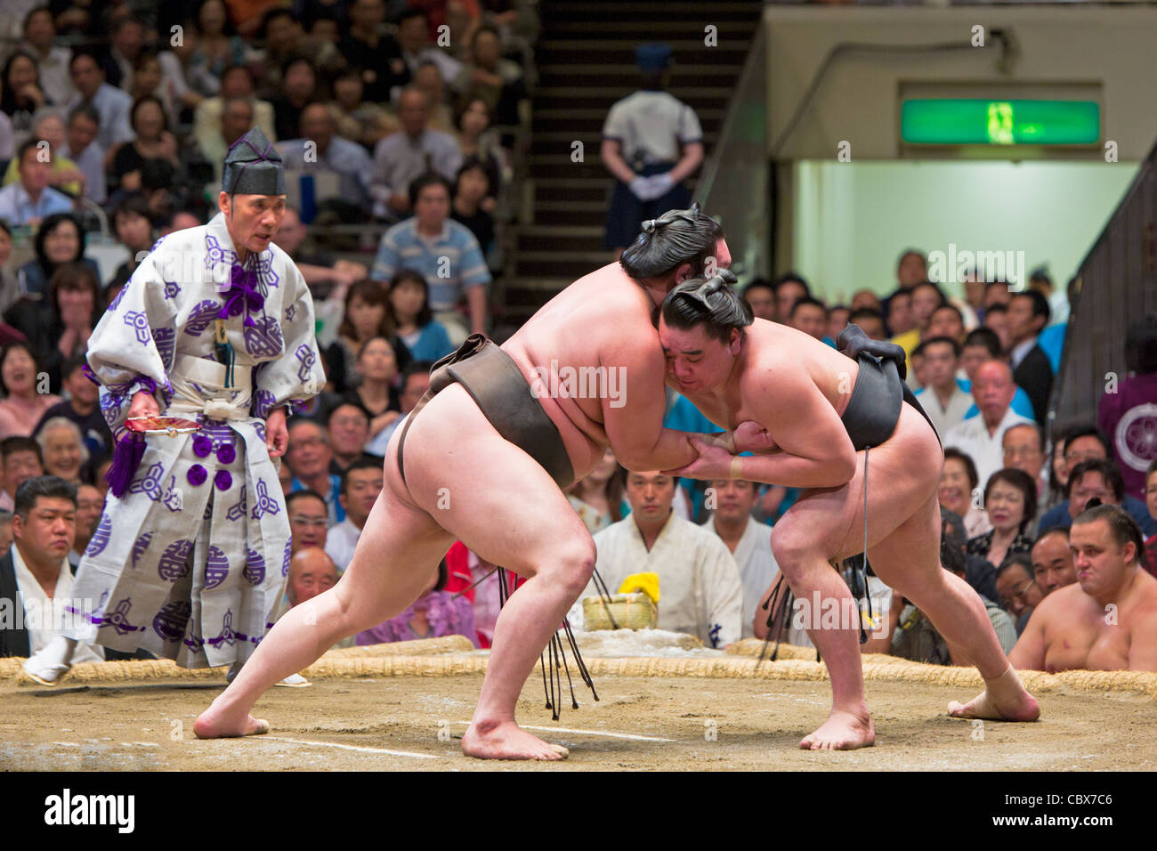 Sumo Ringer in einem Zeitraum - Ryogoku Kokugikan, Tokio, Japan Stockfoto