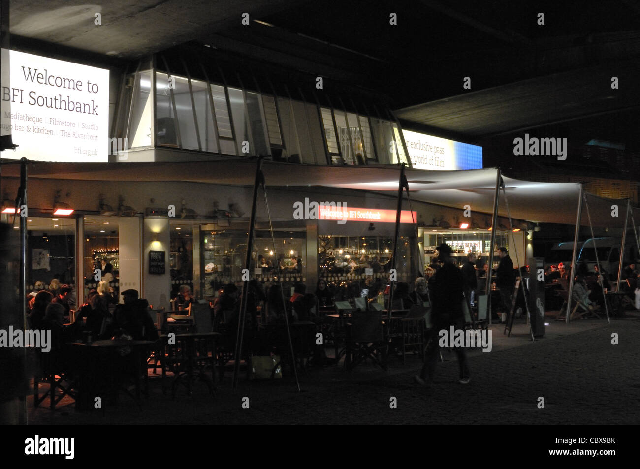 Cafe, Bar und Restaurant im BFI Southbank, London, UK. Stockfoto