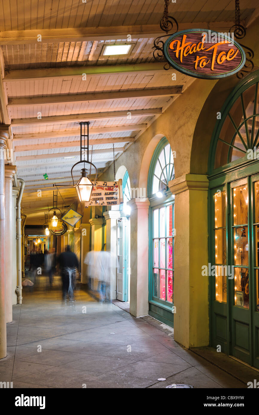 French Market Geschäfte Kolonnade, New Orleans Stockfoto