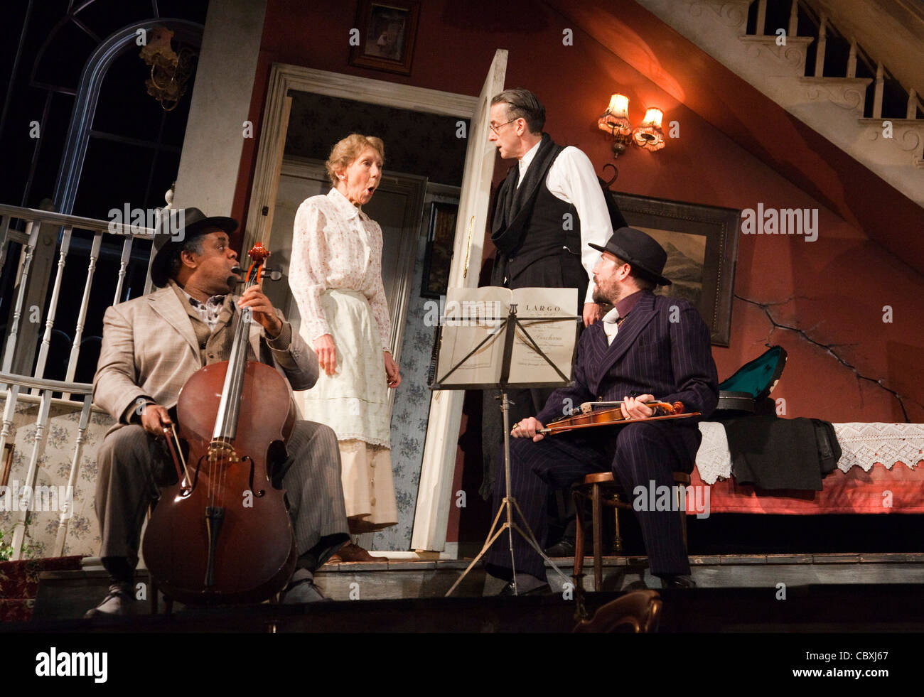 Die Ladykillers, öffnet sich eine neue Anpassung von Graham Linehan (Father Ted) am Gielgud Theatre, London, Darsteller Peter Capaldi. Stockfoto