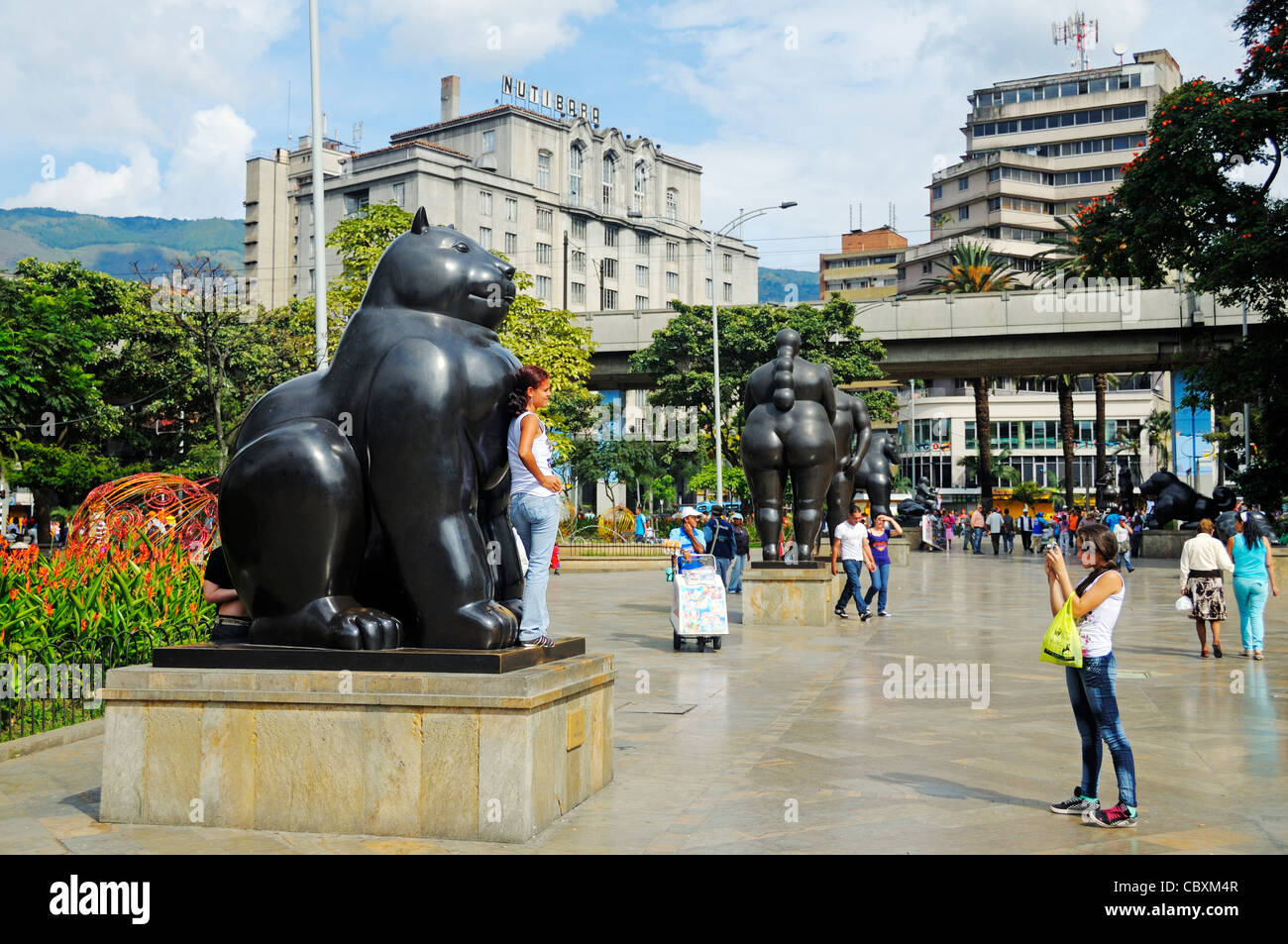 Skulptur von figurativen Malers und Bildhauers Fernando Botero Angulo, Plaza Botero, Medellin, Kolumbien Stockfoto Skulptur von figurativen Malers und Bildhauers Fernando Botero Angulo, Plaza Botero, Medellin, Kolumbien Stockfoto