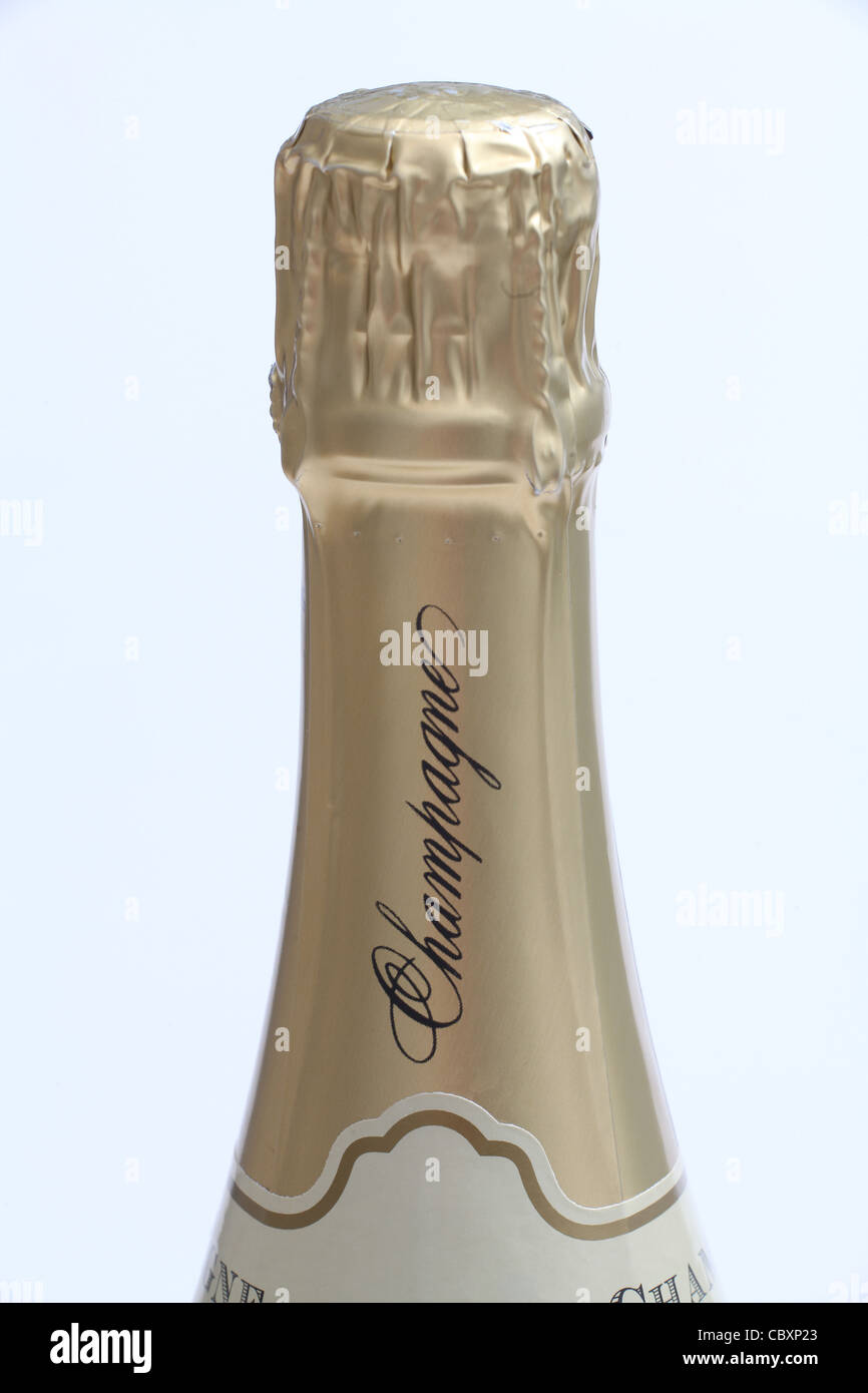 Champagner-Flasche ungeöffnet. Stockfoto