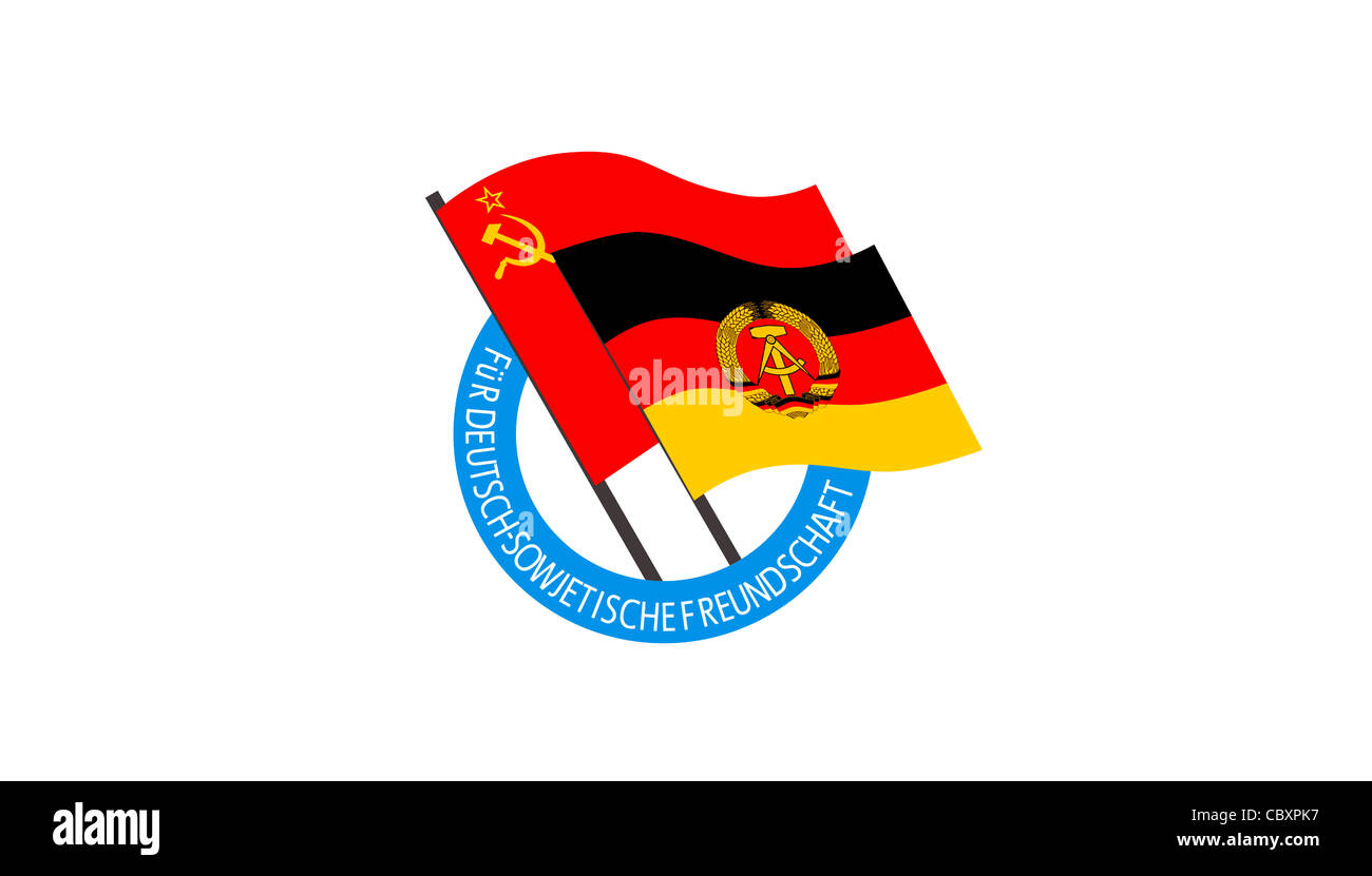 Flagge von der Gesellschaft für Deutsch Sowjetische Freundschaft DSF der DDR mit dem Logo der Organisation. Stockfoto