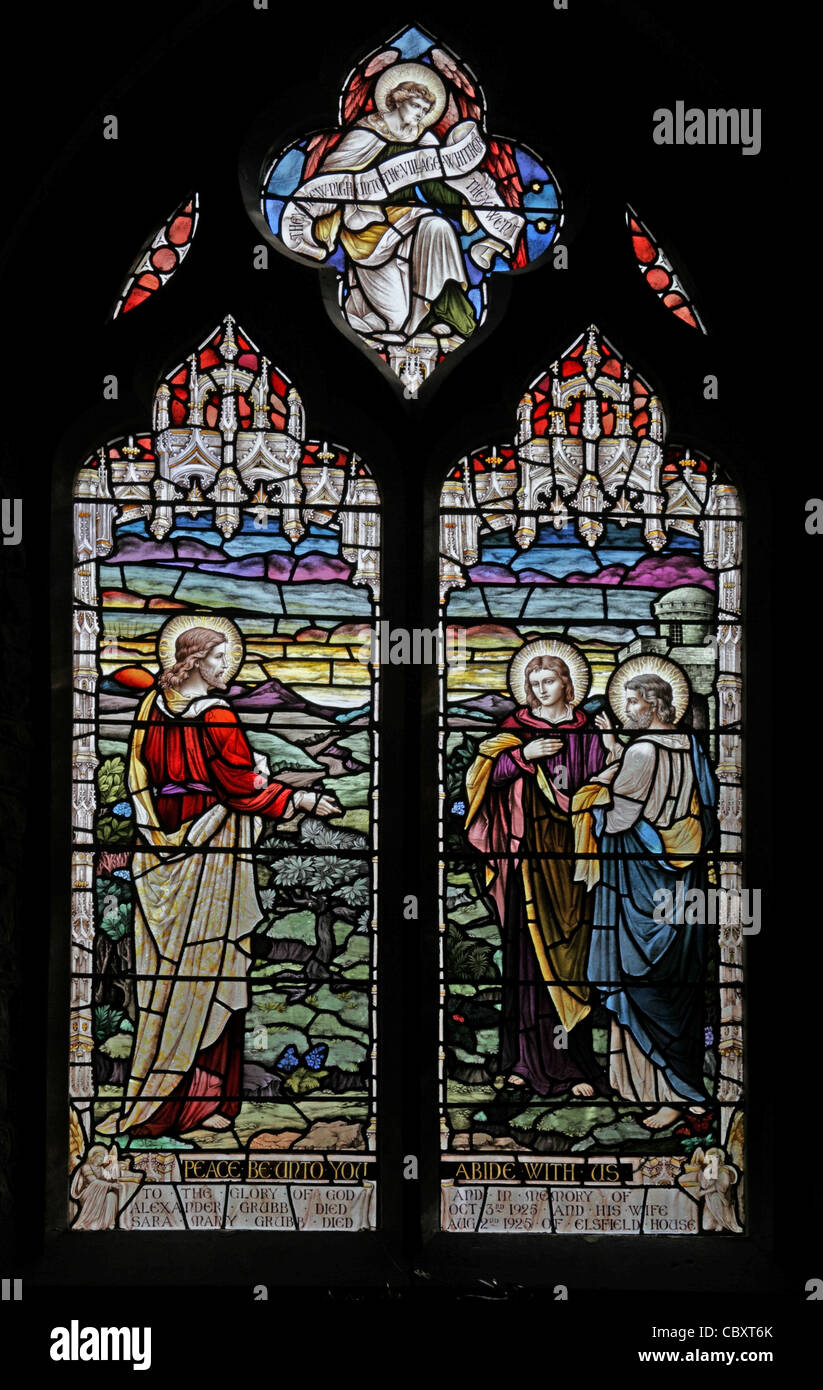 Ein Buntglasfenster von Heaton, Butler und Bayne, das Luke Chapter 24 St Nicholas Church, Leeds, Kent darstellt Stockfoto