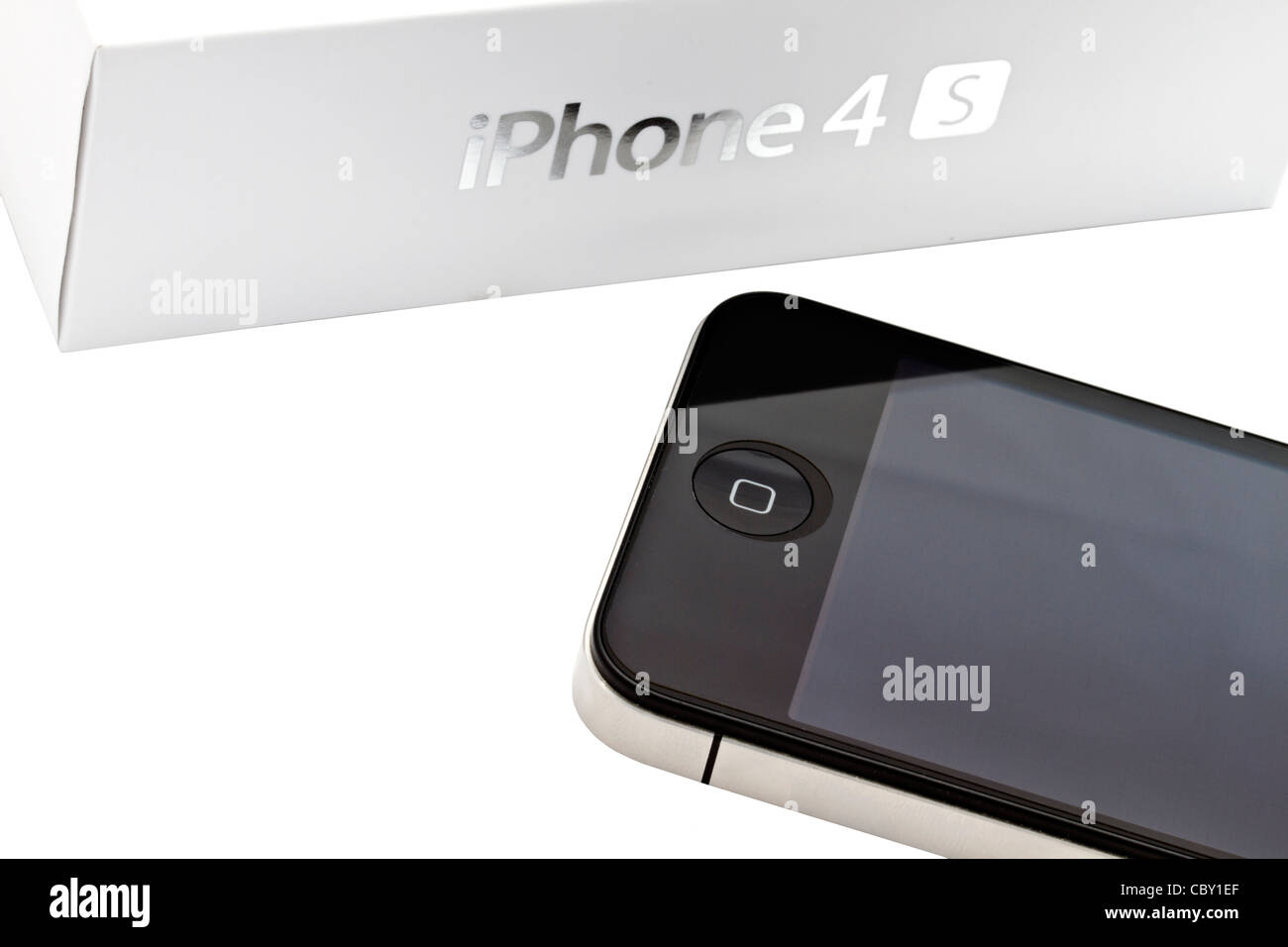 Apple iPhone 4 s und Box isoliert auf weißem Hintergrund Stockfoto
