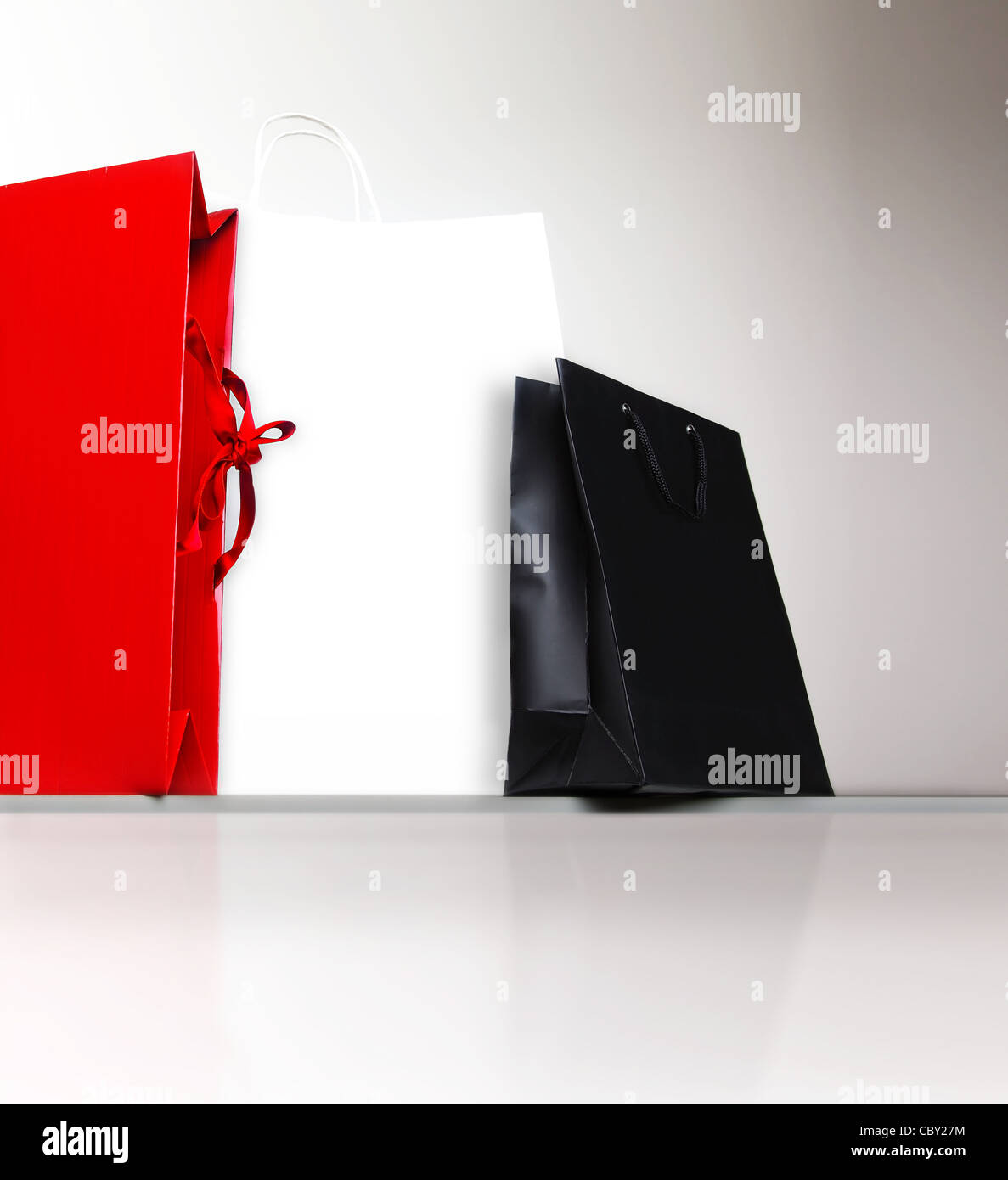 Einkaufstaschen, Geschenke und präsente, Urlaub shopping Lifestyle, Geld auszugeben-Konzept Stockfoto