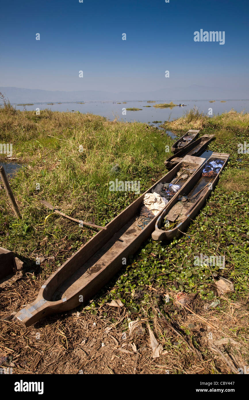 Indien, Manipur, Imphal, Loktak See, Sendra Insel, hölzernen Einbaum Fischerbooten Stockfoto