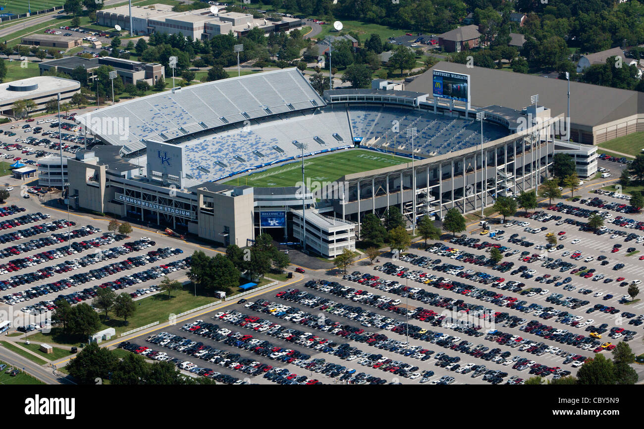 Luftbild, Commonwealth Stadium, University of Kentucky, Lexington