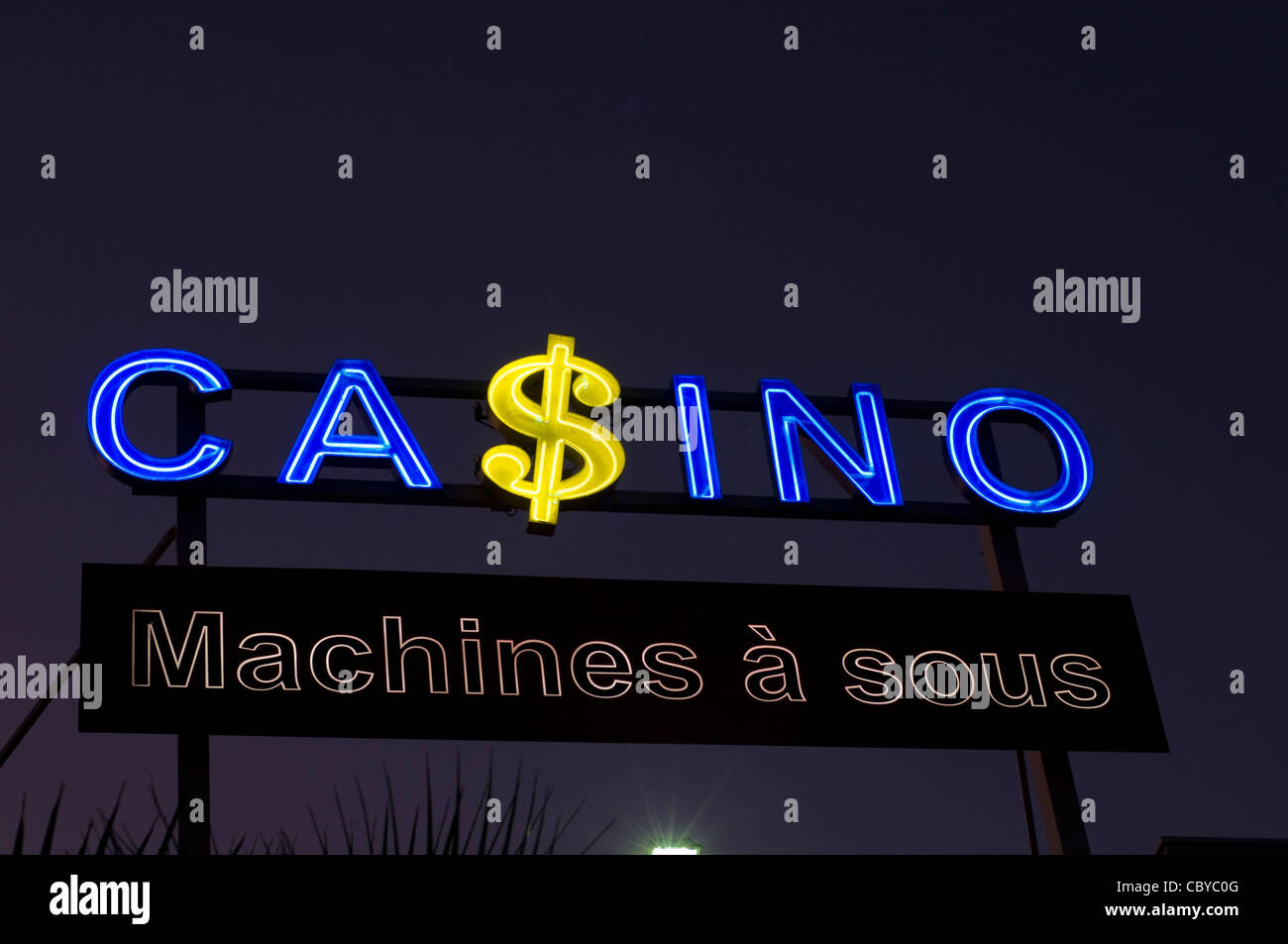 Casino-Zeichen, Balaruc-Les-Bains, Herault, Languedoc-Roussilon, Frankreich. Stockfoto
