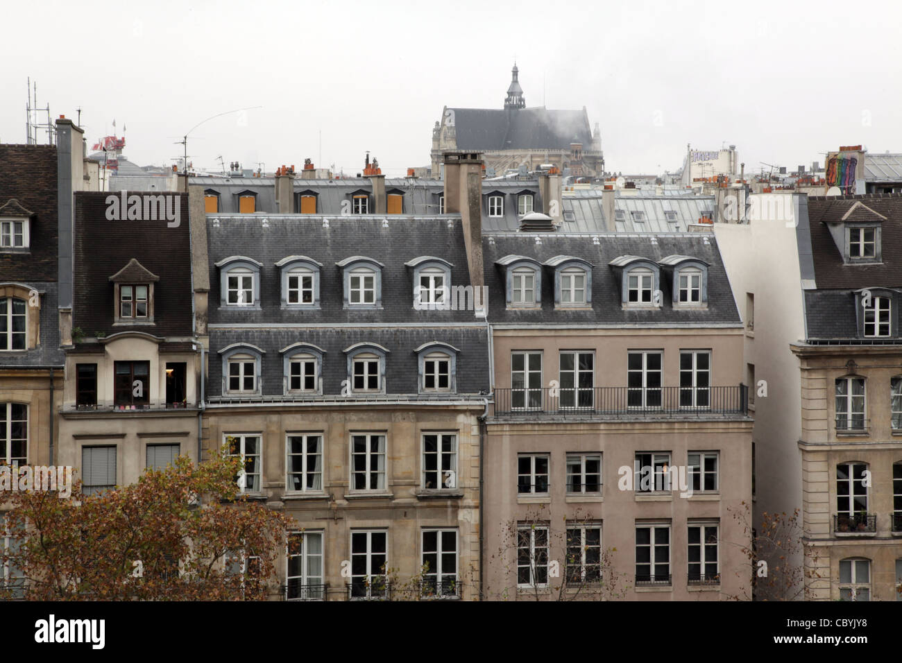 Mit Blick auf Paris aus dem Centre Pompidou Stockfoto